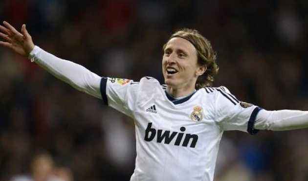 官宣 周冠宇加盟凯迪拉克 将担任储备车手